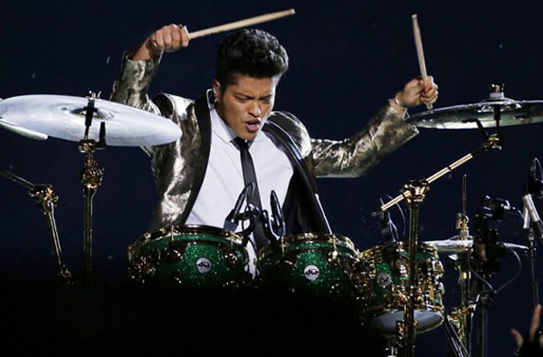 Ünlü şarkıcılar Super Bowl'a damga vurdu! - Resim: 3