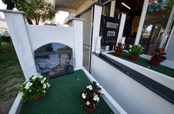 Antalya'da Megastar Tarkan'ın mezarını hazırladılar! - Resim: 1