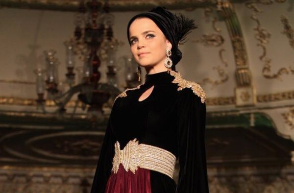 Ekrem İmamoğlu'nu şov yapmakla suçlayan Tuğçe Kazaz'dan S400'lü gönderme - Resim: 3