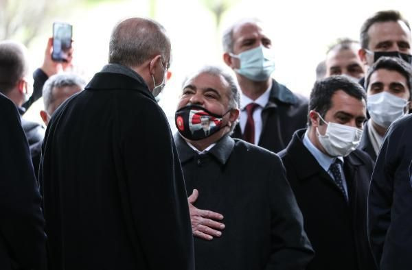 Turgut Özal mezarı başında anıldı! Cumhurbaşkanı Erdoğan, Özal için Kur'an-ı Kerim okudu - Resim: 3