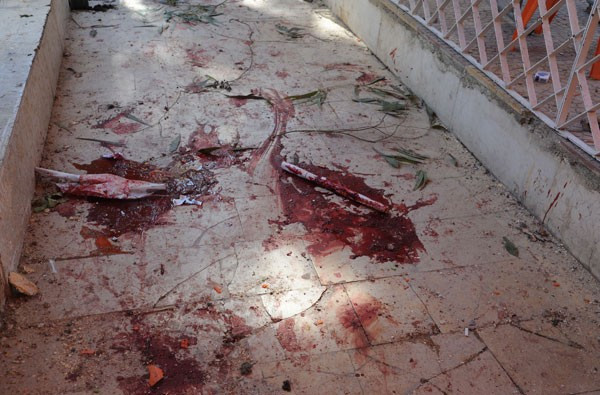 Şam Üniversitesi'nde kanlı gün:15 ölü - Resim: 2