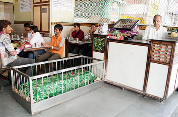Hindistan'daki tabutlu restorant şaşkınlık yarattı - Resim: 1