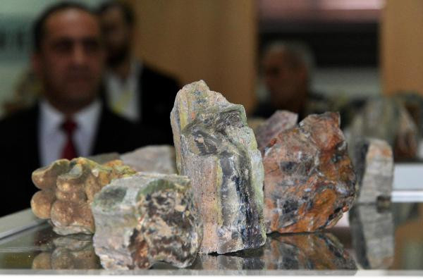 Sadece ABD'de bulunan rainbow taşı Erzurum'da da bulundu! - Resim: 1