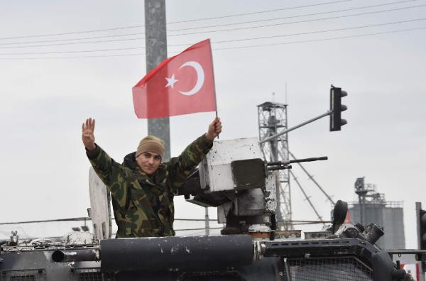 İk kez bu kadar net görüldü! İşte kritik dağdaki teröristler - Resim: 1