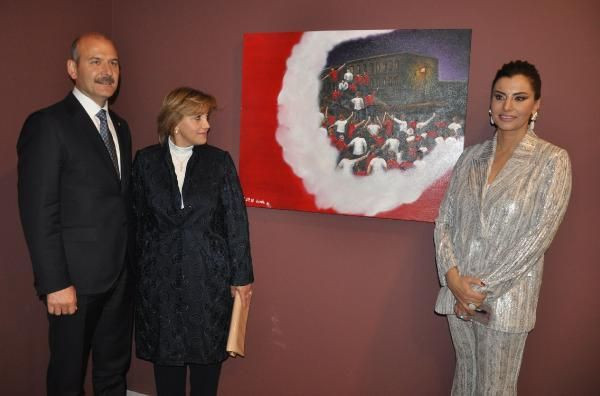 Gazeteci Hande Fırat'ın resim sergisine yoğun ilgi - Resim: 3