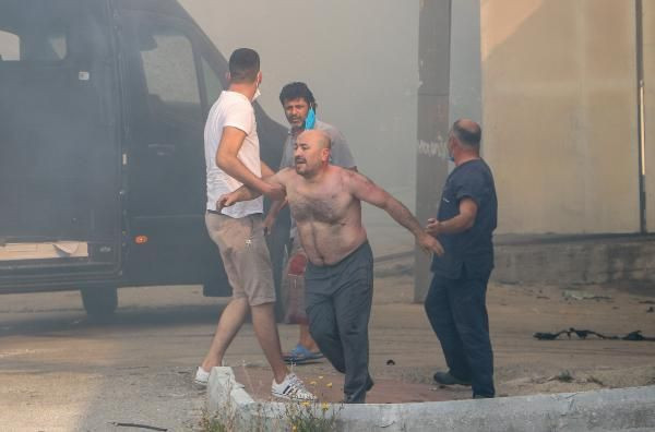 Antalya'da 2 milyon TL zarara uğradı! Ekmek teknesini kurtarmak isterken sırtı yandı - Resim: 2