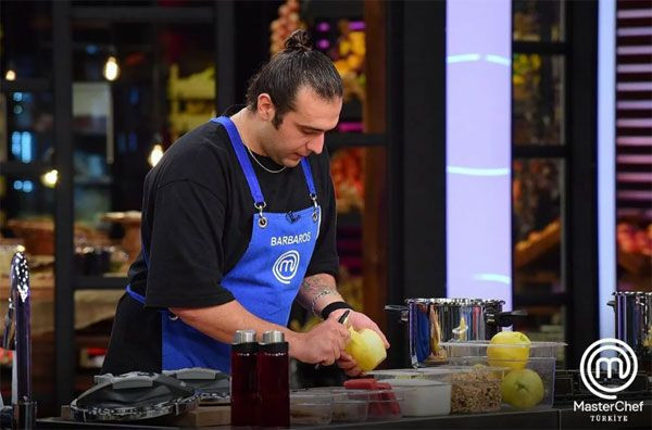 Eski halinden eser yok! Masterchef yarışmacısı Barbaros Yoloğlu son haliyle ağızları açık bıraktı - Resim: 1