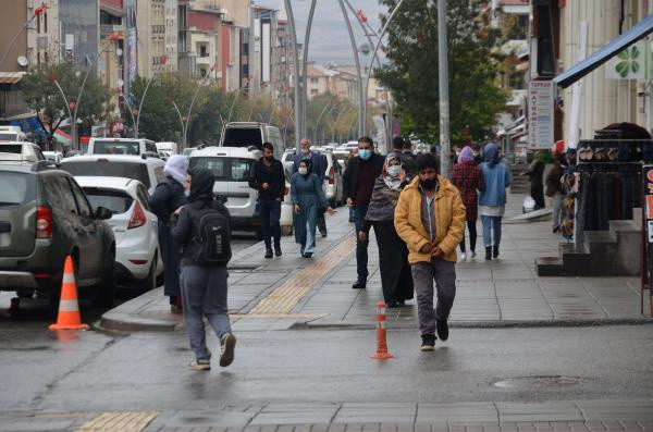 Yeni koronavirüs tedbiri! 9 ilde sokakta sigara içmek yasaklandı - Resim: 0