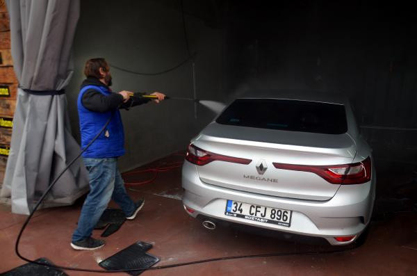 İstanbul'da gece çamur yağdı araç sahipleri sabah şoku yaşadı - Resim: 1