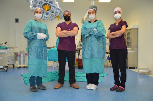 Antalya'da karın ağrısıyla gitti 1,5 saatte çıkarıldı! Doktorlar şaştı kaldı - Resim: 1