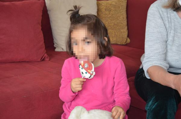 İstanbul'da 2 babalı problemi çözdü: Olanları anlayacak yaşta değil - Resim: 0