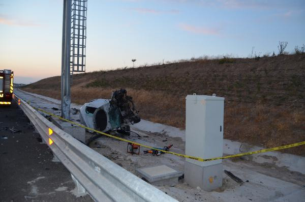 Aksaray'da korkunç kazada feci şekilde can verdiler! Meğer sürücü... - Resim: 0
