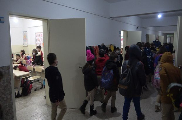 Bu tabloya dikkat! Grip mi yoksa koronavirüs mü? Vakalar patladı belirtileri çok benziyor - Resim: 0