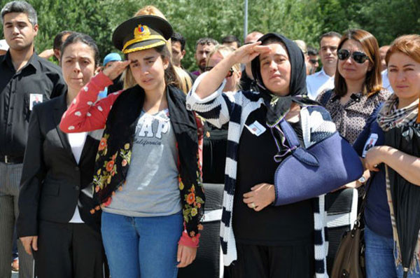 Şehit binbaşı katilinin ismini cüzdanında taşıyormuş! - Resim: 2