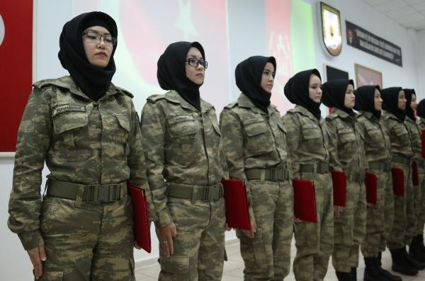 Bu kızlara aileleri sadece 'Türkiye' deyince izin veriyor - Resim: 3