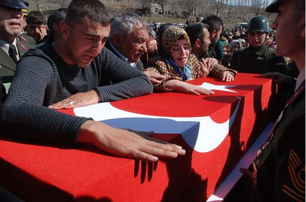 5 bin kişi ona koştu gözyaşları sel oldu - Resim: 1