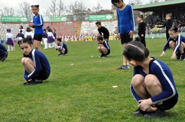 23 Nisan donuyor insan! - Resim: 1