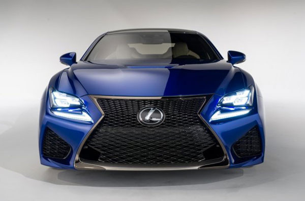Lexus'un en hızlı modeli RC F yollara çıkıyor. - Resim: 2