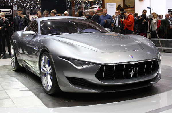 Maserati Alfieri Cenevre'nin gözbebeği oldu! - Resim: 3