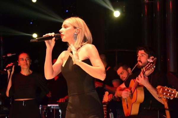 Ünlülerin bayram kazancı olay oldu! Gülşen: Hadise benim kadar alamaz - Resim: 4