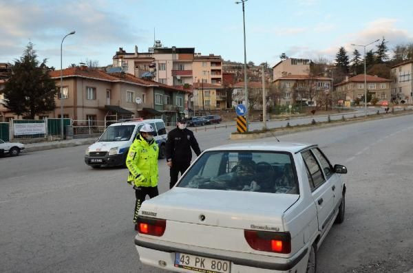 İlçede sıkı denetim! Kütahya Emet'te nüfusunun yüzde 70'i karantinada - Resim: 2