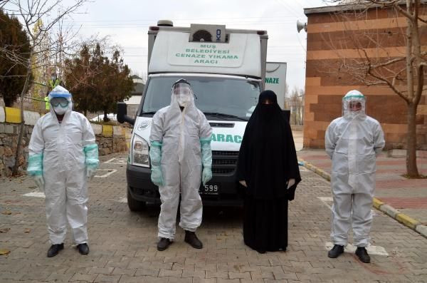 Muş'ta kimsenin cesaret edemediği işi yapıyorlar! İnsanlar yaptıklarına inanmıyorlar - Resim: 1