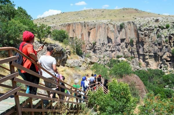 Aksaray'da gören telefona sarıldı! 394 basamaklı merdiveni aşıp akın ettiler - Resim: 2