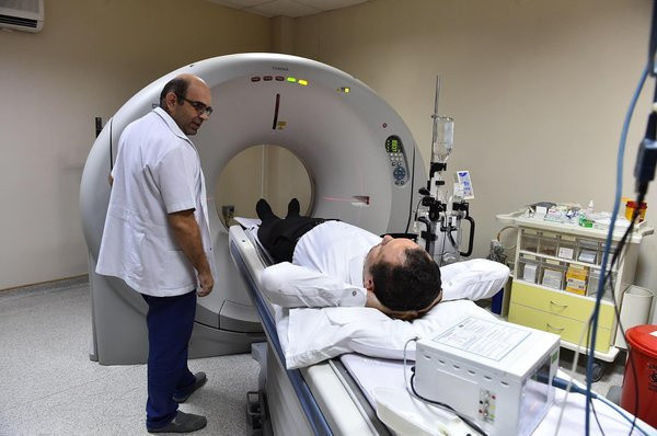 Hastanedeki aslanı görenler şaşkına döndü! İzmir'de fıkra gibi olay pes dedirtti - Resim: 0