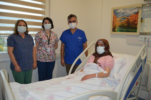 Antalya'da uyuşma şikayeti ile gitti gerçeği öğrenince şaştı kaldı: 4 saat sürdü - Resim: 0