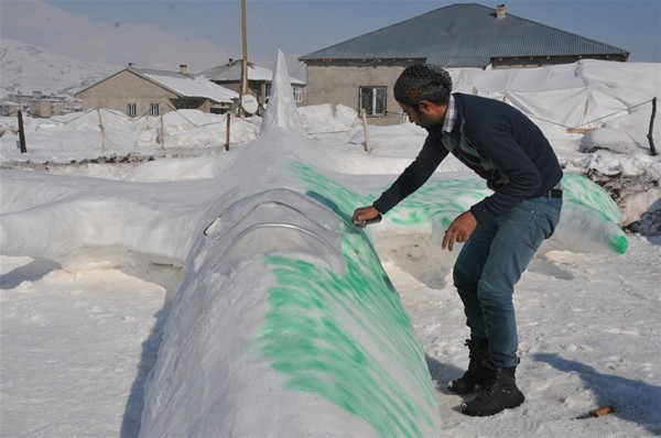 Kardan yaptıklarına bakın! Hava şartlarını sanata dönüştürdüler - Resim: 3