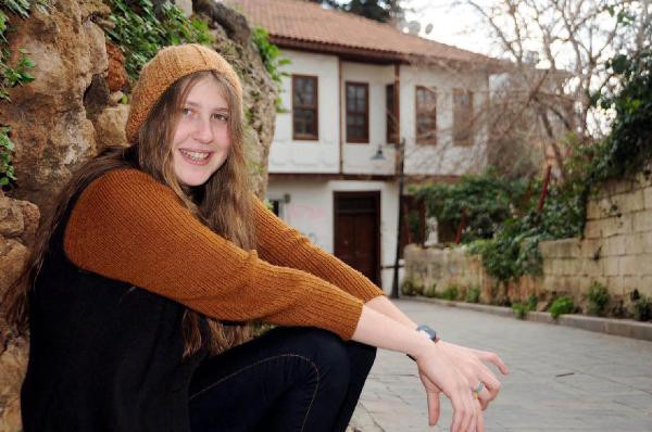 Devlet, 'kırmızı fularlı kız'ın annesine tazminat ödeyecek - Resim: 4