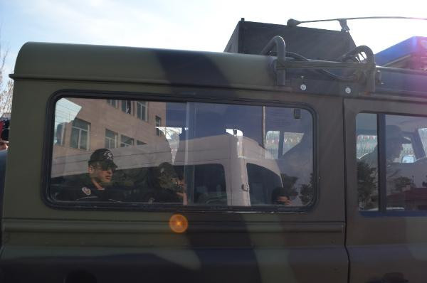 Yavru kediye işkence eden caninin askerliği yandı! - Resim: 4