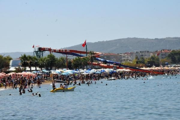 İlçe sadece 30 bin kişi alıyordu şu an 300 bin kişi var - Resim: 1