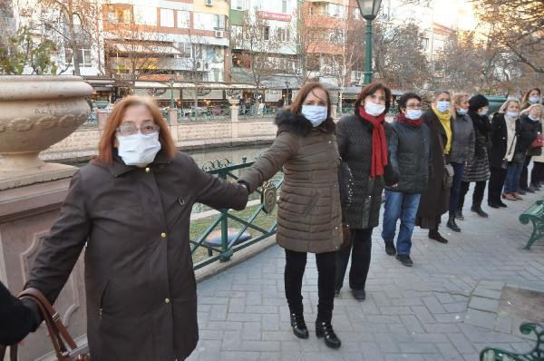 Termik santrale karşı Yüzlerce kişi zincir oluşturdu! - Resim: 3