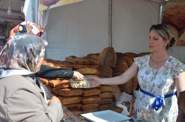 Görenler şaşıp kalıyor! Bu ekmeğin tanesi 80 lira - Resim: 2