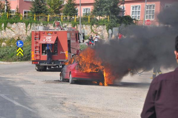 Son anda kurtuldular: Gözyaşları içinde izlediler! - Resim: 1