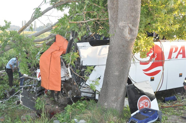 Kütahya'da korkunç kaza - Resim: 1
