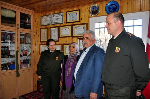 Şehit oğlu her an geri gelecekmiş gibi! - Resim: 3