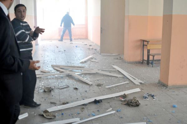 Cizre'de okulda patlama - Resim: 2
