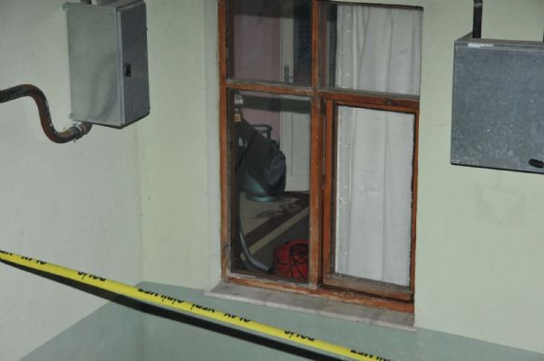 Anne ve 3 çocuğunu katlettiler - Resim: 2