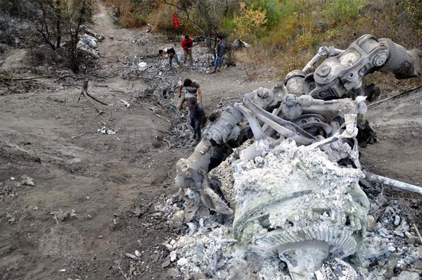 İşte düşürülen Suriye helikopterinin enkazı - Resim: 3