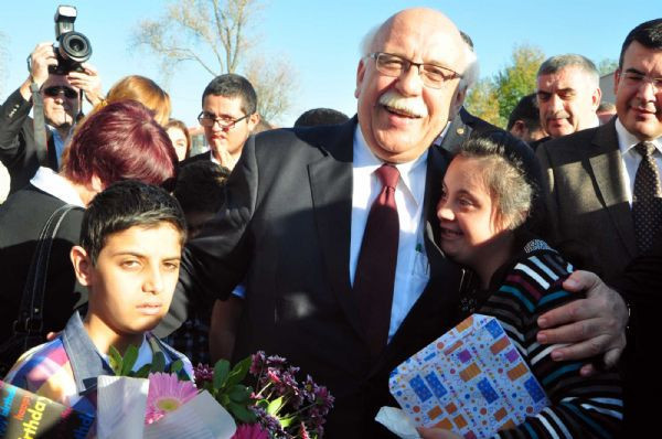 'Ne güzel bıyıklar' - Resim: 2