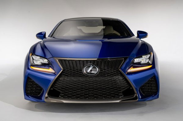 Lexus'un en hızlı modeli RC F yollara çıkıyor. - Resim: 1