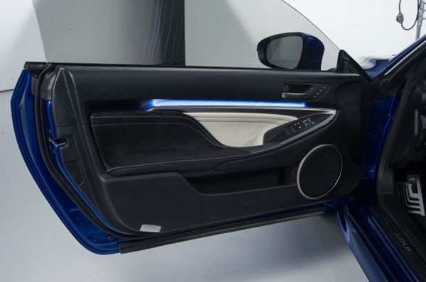 Lexus'un en hızlı modeli RC F yollara çıkıyor. - Resim: 4