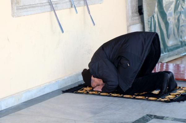 Camiler kapalı kaldı Koronavirüs anonsu yapıldı - Resim: 2