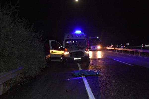 Kırıkkale'de feci kaza! Yolun karşısına geçmek isterken öldü - Resim: 0