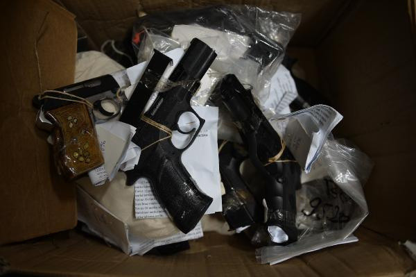 İstanbul'daki 200 bin adli emanet içindeydi! İmza ve fors bulunuyor bakın kime ait çıktı - Resim: 0