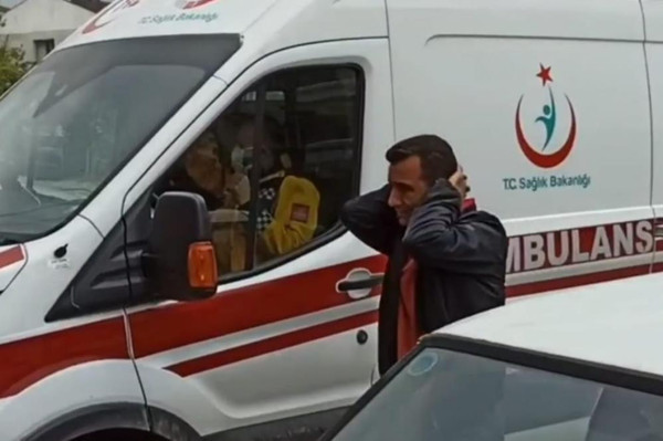 Bursa'da kahreden tesadüf! Olay yerinden geçerken görünce gözyaşlarına boğuldu - Resim: 1