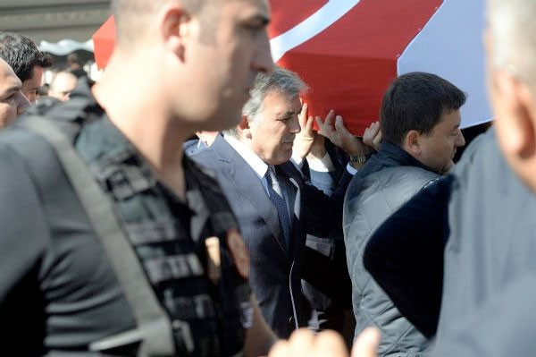 Unakıtan'ın cenazesi Yıldırım'ın gözleri doldu - Resim: 1