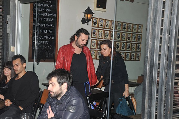 Halil Sezai sevgilisiyle yakalandı işte gizli aşkı! - Resim: 4